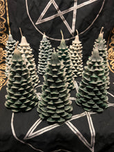 Load image into Gallery viewer, 6” Yule Tree