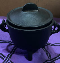 Load image into Gallery viewer, 4.5” Plain Cauldron
